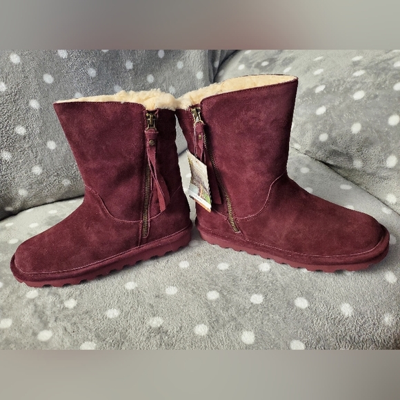 Brand New, Never worn, BearPaw Short Wide boots - Picture 7 of 13